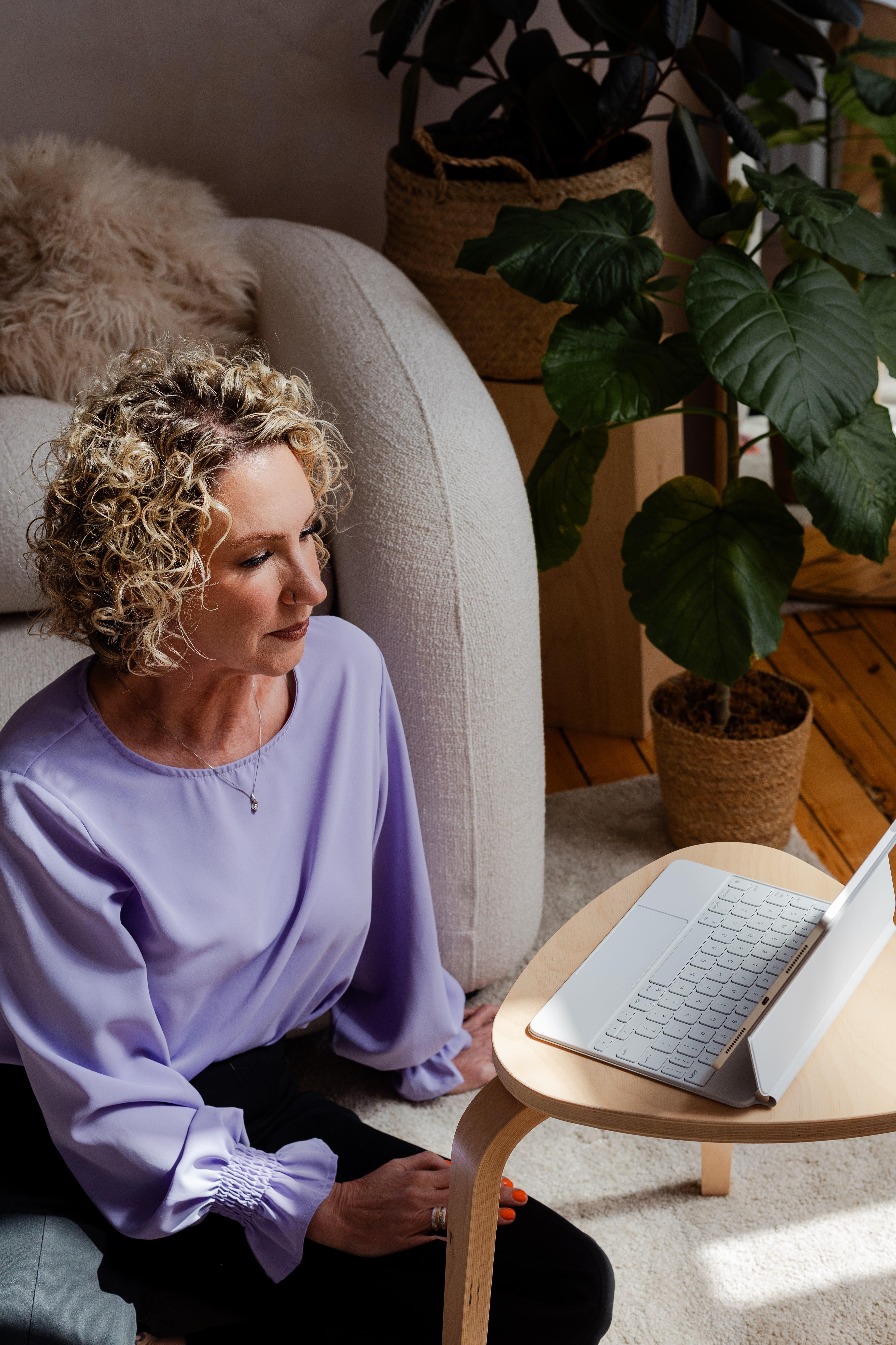 Lisa Marshall working at her computer